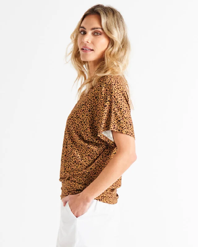 Betty Basics Maui Tee Wild Print