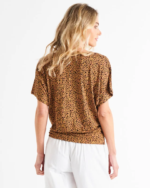 Betty Basics Maui Tee Wild Print