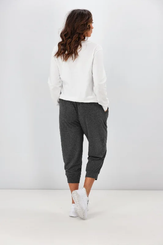 Betty Basics Tokyo 3/4 Pant Charcoal