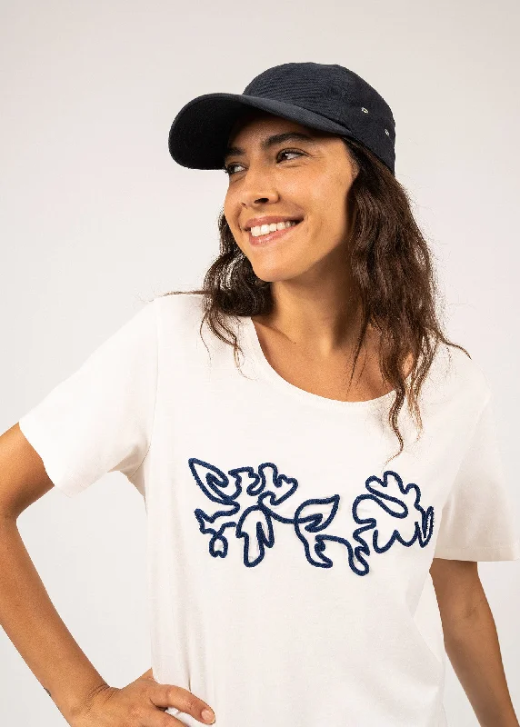 SANDY - Tee with Embossed Flower Embroidery | 100% Cotton (IVORY / INDIGO)