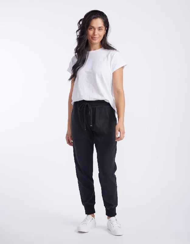 The Weekend Utility Pant - Black